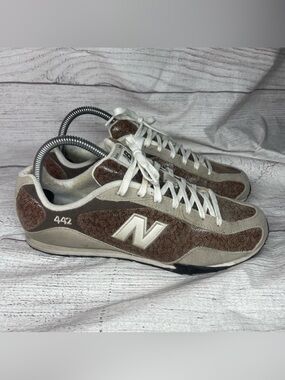 New Balance 442 Women’s 8 Brown Grey Shoes